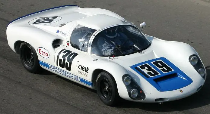Porsche 910
