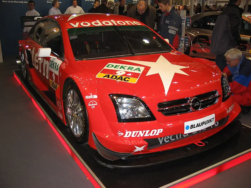 Opel Vectra GTS V8
