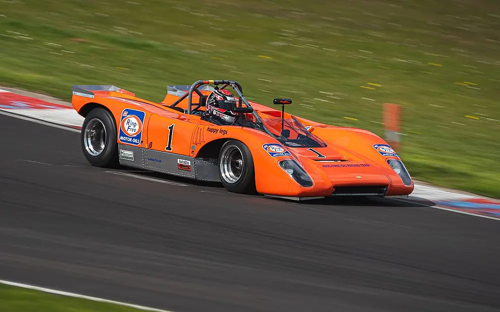 Lola Cars Lola T212