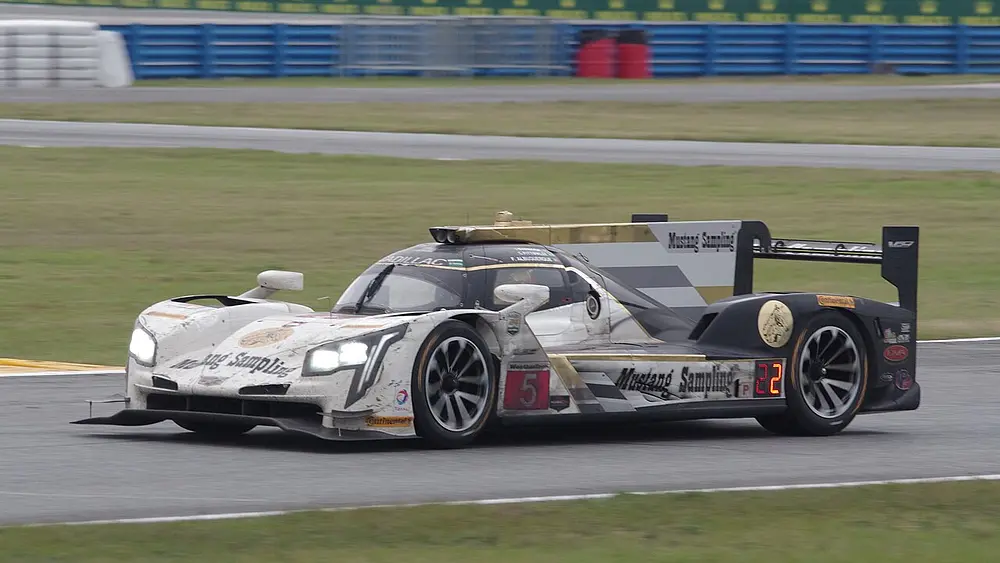 Constructeur inconnu Cadillac DPi-V.R