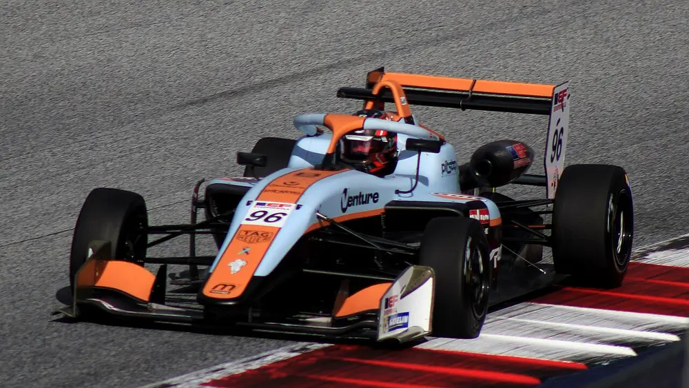 Dallara 320