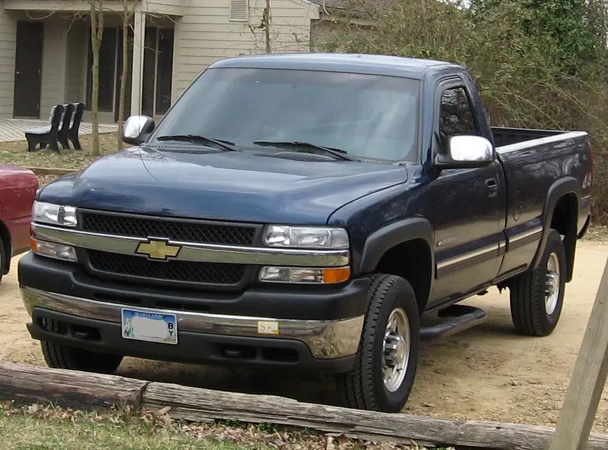 Chevrolet Silverado 2500 2WD 1999 · 5.3 L · 8 cylinders · Regular Gasoline · Automatic 4-spd · CLKUP · Rear-Wheel Drive