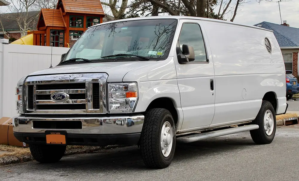 Ford E150 Van FFV 2011 · 5.4 L · 8 cylinders · Regular Gasoline · E85 · FFV · Automatic 4-spd · Rear-Wheel Drive