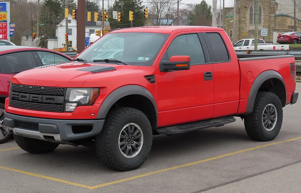 Ford F150 Raptor Pickup 4WD 2011 · 6.2 L · 8 cylinders · Regular Gasoline · Automatic (S6) · 4-Wheel Drive