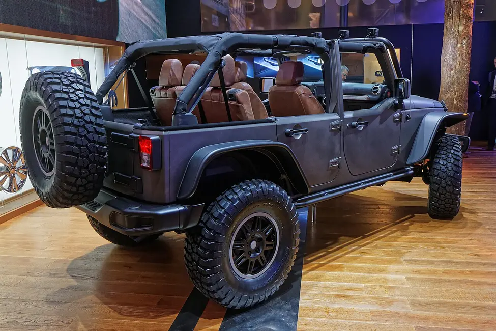 Jeep Wrangler Unlimited 4WD 2012 · 3.6 L · 6 cylinders · Regular Gasoline · Automatic 5-spd · 4-Wheel Drive