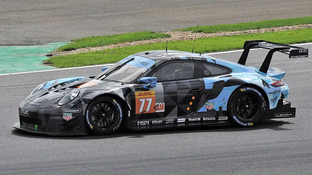 Porsche 911 RSR