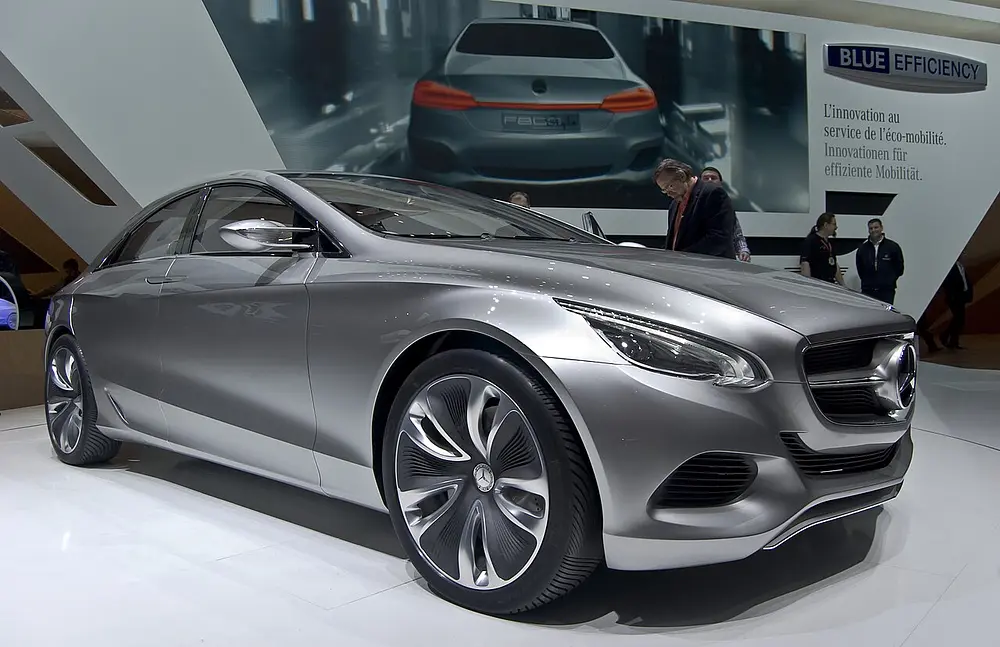 Mercedes-Benz F800