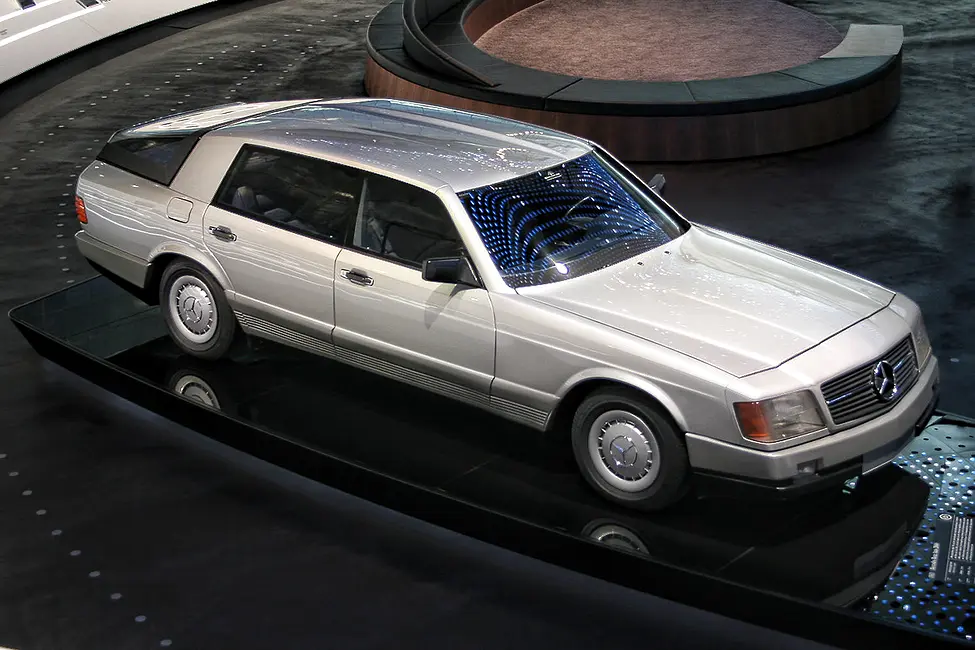 Daimler-Benz Mercedes-Benz Auto 2000