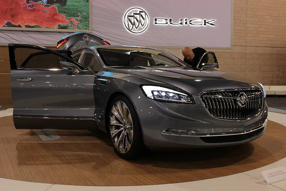 Buick Avenir
