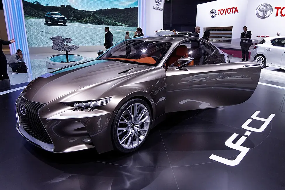 Constructeur inconnu Lexus LF-CC