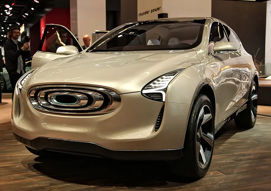 Thunder Power SUV