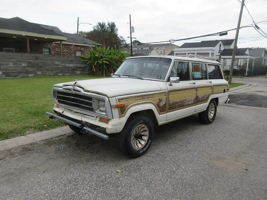 Jeep Wagoneer
