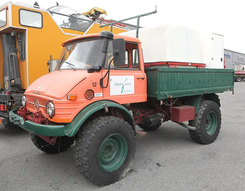 Daimler-Benz Unimog 416