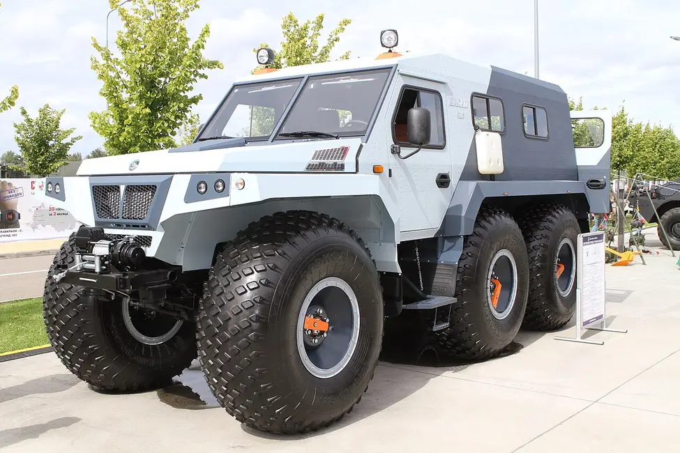 Khasky off-road vehicle
