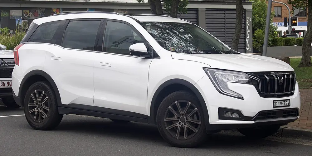 Mahindra & Mahindra Mahindra XUV700