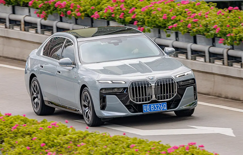 BMW 7 Series (G70)