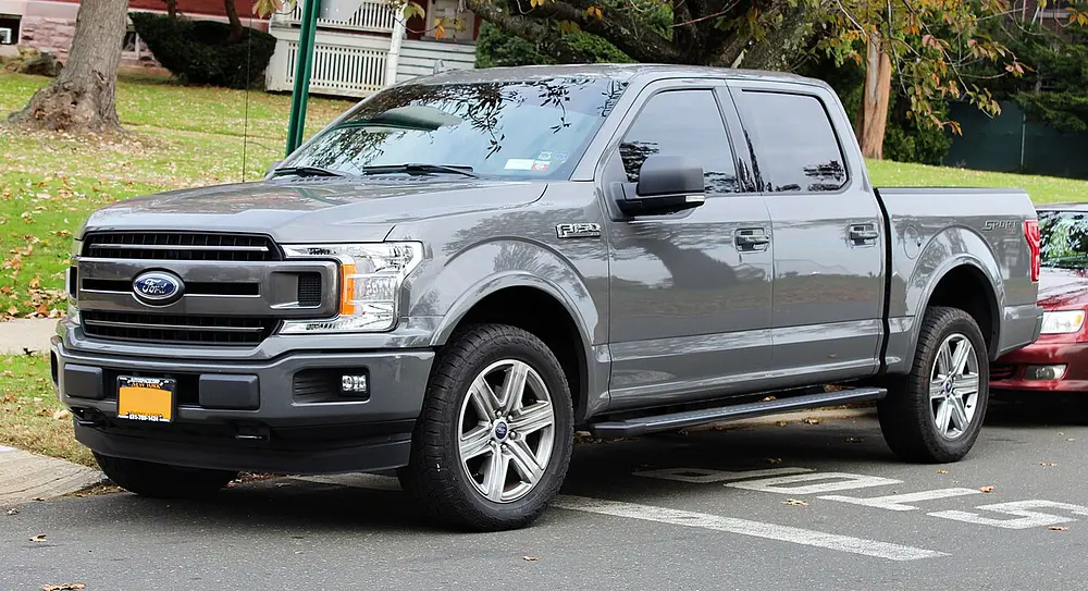 Ford F150 2.7L 2WD GVWR>6649 LBS 2017 · 2.7 L · 6 cylinders · Regular Gasoline · SIDI · Automatic (S6) · Rear-Wheel Drive