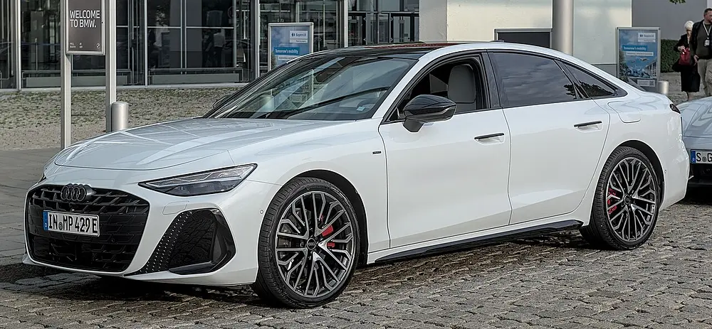 Audi A6 1995 · 2.8 L · 6 cylinders · Regular Gasoline · (FFS) · Automatic 4-spd · CLKUP · Front-Wheel Drive
