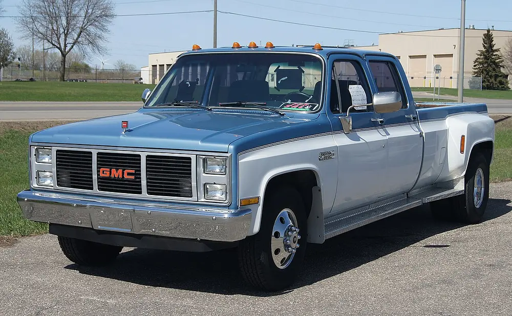 Chevrolet C10 Pickup 2WD 1985 · 4.3 L · 6 cylinders · Regular Gasoline · (FFS) CA model · Automatic 4-spd · Rear-Wheel Drive