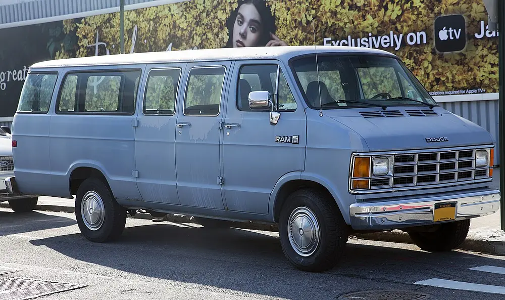 Dodge B350 Van 2WD 1993 · 3.9 L · 6 cylinders · Regular Gasoline · (FFS) · Automatic 3-spd · CLKUP · Rear-Wheel Drive