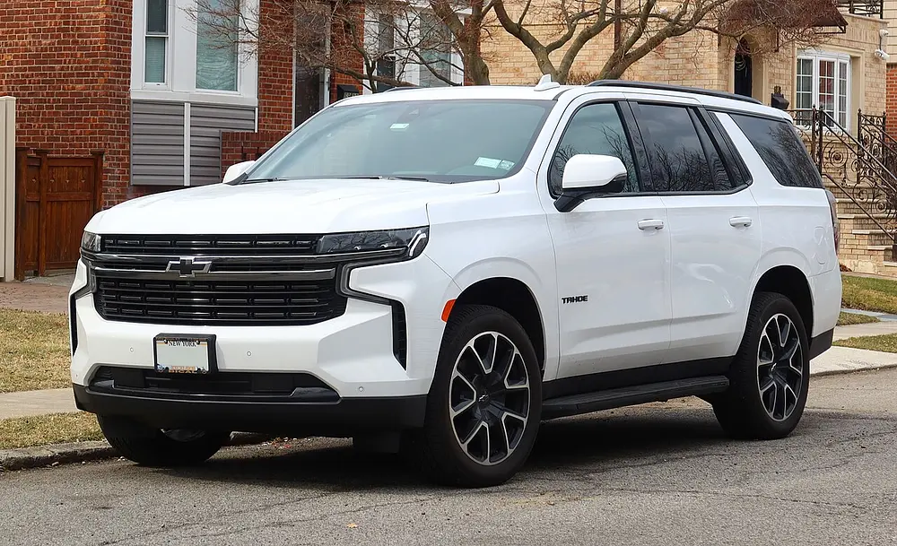 Chevrolet Tahoe 5.7 L 350 TBI V8 · 149.14 kW
