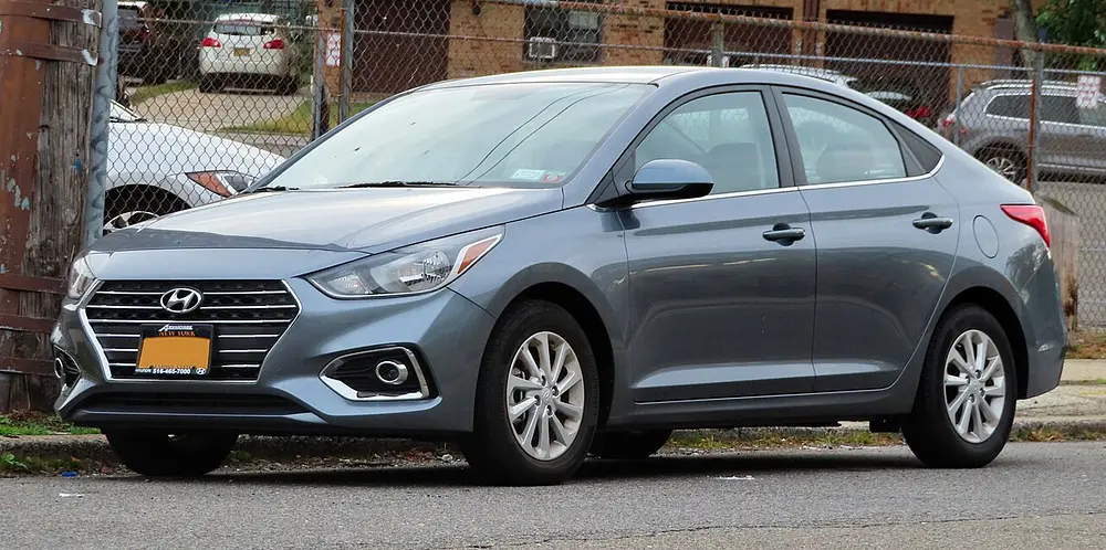 Hyundai Accent 1.5 L 12-valve SOHC Alpha I4 · 68.604 kW