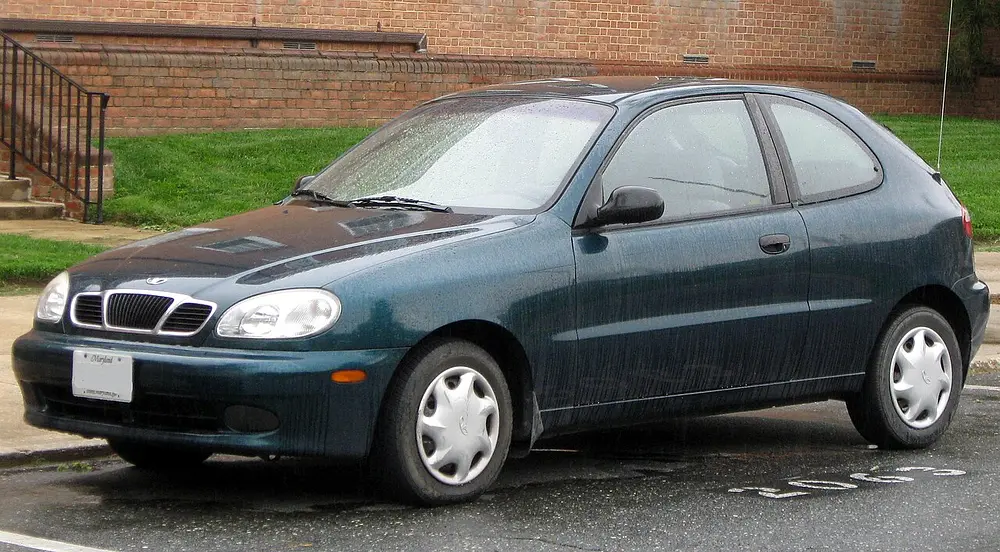 Daewoo Lanos 2001 · 1.5 L · 4 cylinders · Regular Gasoline · Automatic 4-spd · EMS · Front-Wheel Drive