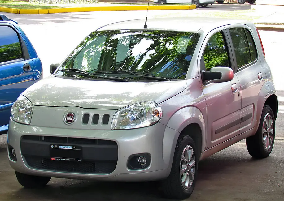 Fiat Uno 0.9 39 · 28.684 kW