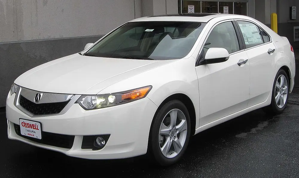 Acura TSX 2004 · 2.4 L · 4 cylinders · Premium Gasoline · Manual 6-spd · Front-Wheel Drive