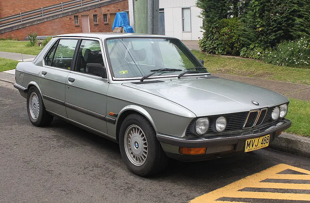 BMW 5 Series 1986 · 2.4 L · 6 cylinders · Diesel · (DSL,TRBO) (NO-CAT) · Diesel · Automatic 4-spd · Rear-Wheel Drive