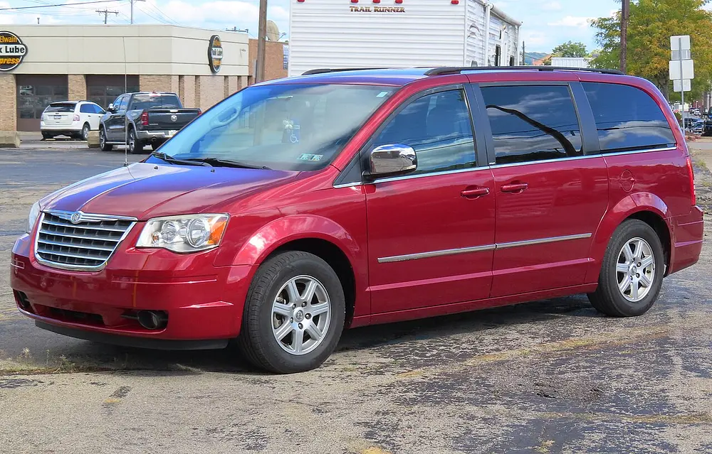 Chrysler Town & Country 3.3 L (3301 cc, 201.5 cu in) EGA V6 · 134.226 kW