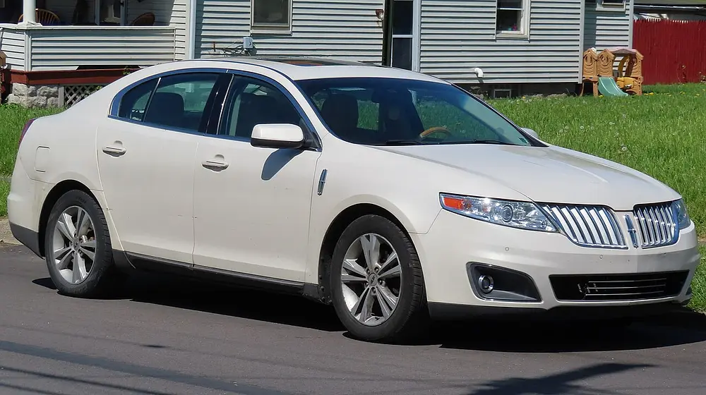 Lincoln MKS AWD 2009 · 3.7 L · 6 cylinders · Regular Gasoline · Automatic 6-spd · CLKUP · 4-Wheel or All-Wheel Drive