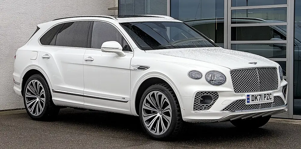 Bentley Bentayga 2017 · 6.0 L · 12 cylinders · Premium Gasoline · SIDI & PFI · Automatic (S8) · All-Wheel Drive