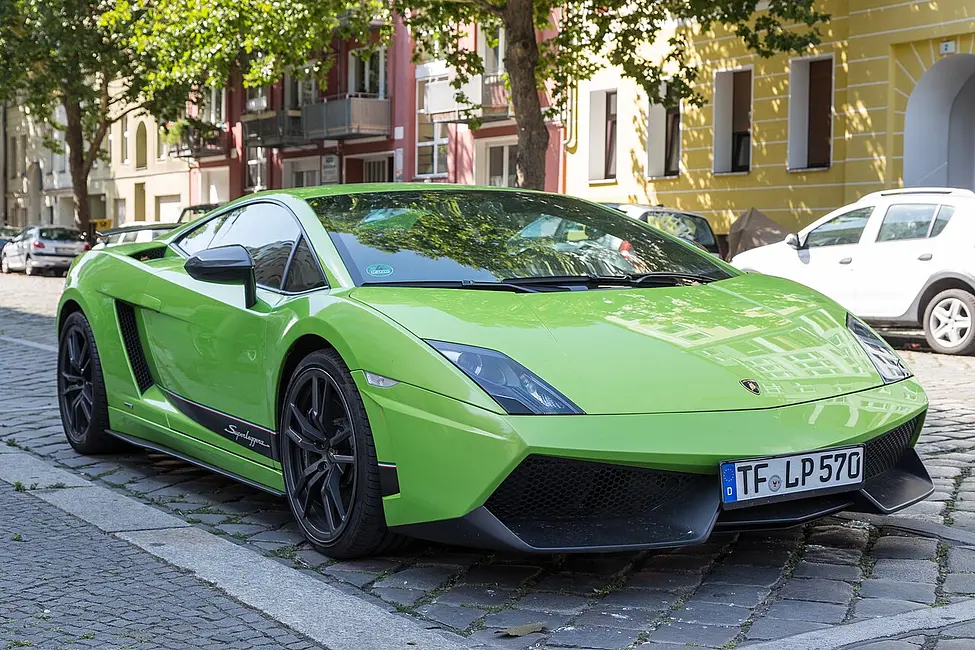 Lamborghini Gallardo Coupe 2007 · 5.0 L · 10 cylinders · Premium Gasoline · Manual 6-spd · 4-Wheel or All-Wheel Drive