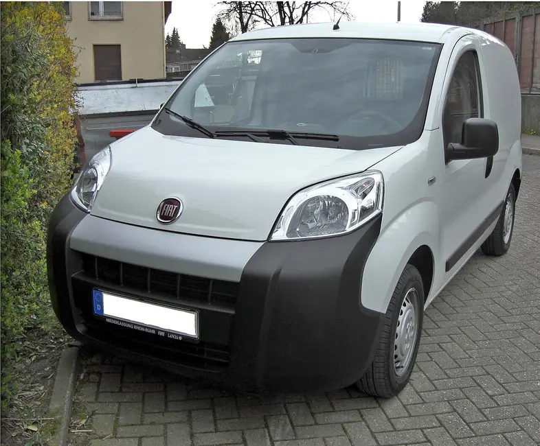 Fiat Fiorino 0.9 OHV 8V petrol · 33.556 kW