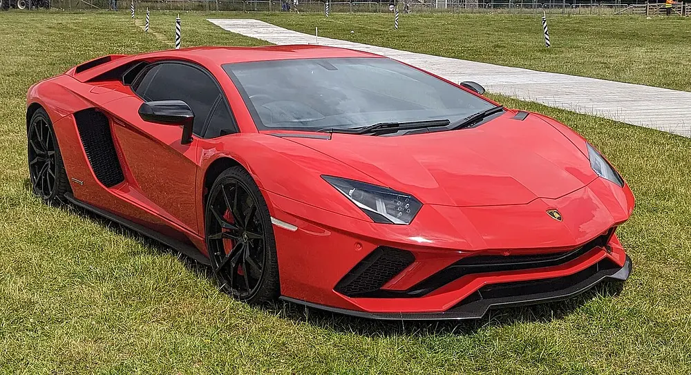 Lamborghini Aventador 6.5 L (6,498 cc) L539 V12 · 515.0 kW