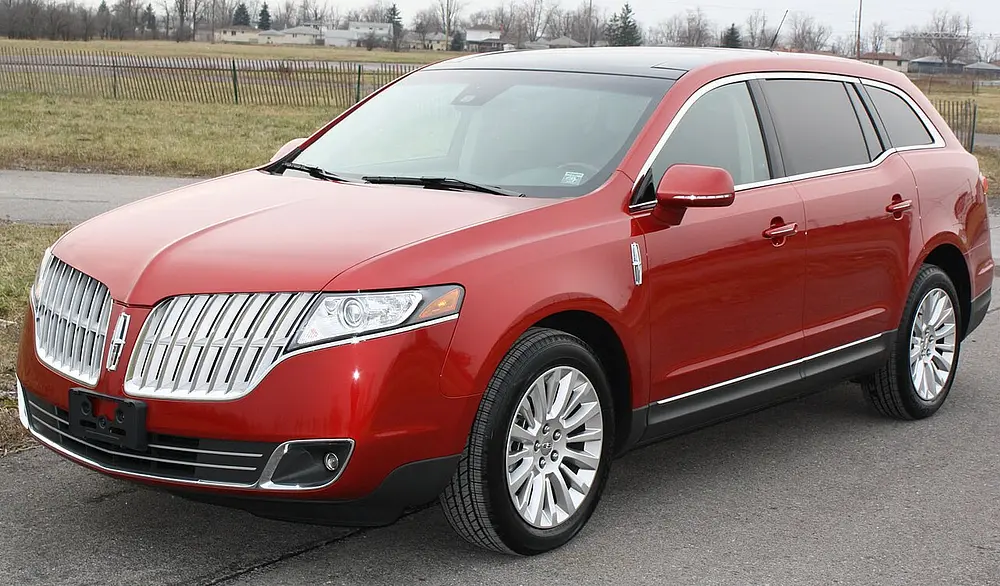 Lincoln MKT AWD 2014 · 3.5 L · 6 cylinders · Regular Gasoline · SIDI · Automatic (S6) · All-Wheel Drive