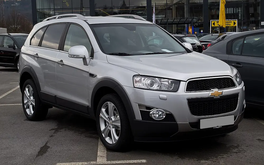 Chevrolet Captiva FWD 2012 · 2.4 L · 4 cylinders · Regular Gasoline · SIDI · Automatic 6-spd · Front-Wheel Drive