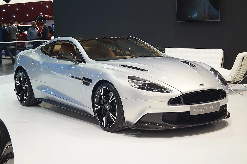 Aston Martin V12 Vanquish 2004 · 5.9 L · 12 cylinders · Premium Gasoline · Automatic (S6) · CLKUP · Rear-Wheel Drive