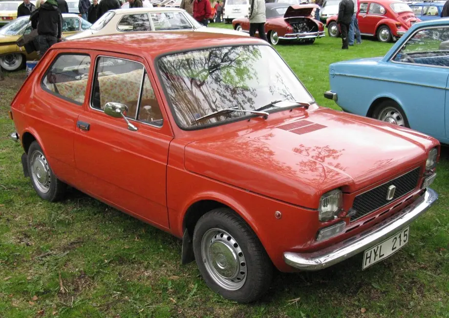 Fiat 127 903 cc OHV · 34.568 kW