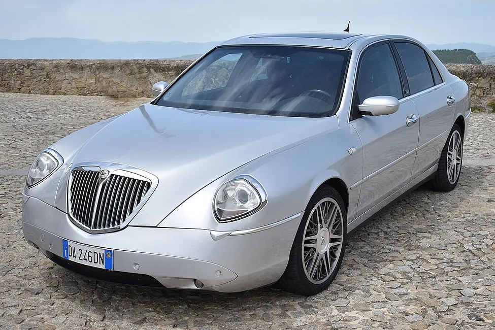 Lancia Thesis 2.0 Turbo 20V manual · 136.067 kW