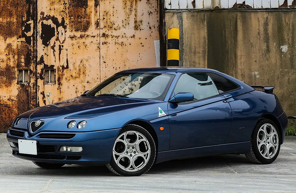 Alfa Romeo GTV and Spider 2.0 V6 TB · 147.1 kW