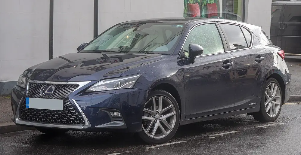 Lexus CT 200h 2011 · 1.8 L · 4 cylinders · Regular Gasoline · 202V Ni-MH · Hybrid · Automatic (variable gear ratios) · Front-Wheel Drive