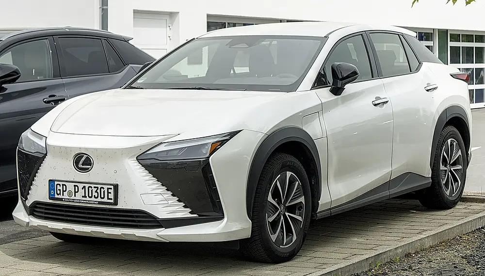 Lexus RZ 300e (18 inch wheels) 2024 · Electricity · 150 kW AC Synchronous · EV · Automatic (A1) · Front-Wheel Drive