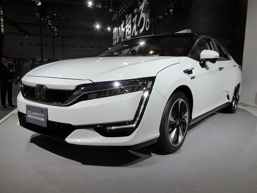 Honda Clarity Plug-in Hybrid 2018 · 1.5 L · 4 cylinders · Regular Gasoline · Electricity · 135kW AC PMSM · PHEV · Plug-in Hybrid · Automatic (variable gear ratios) · Front-Wheel Drive