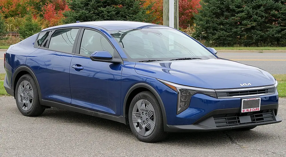 Kia K4 2025 · 2.0 L · 4 cylinders · Regular Gasoline · with DMS · Automatic (AV-S1) · Front-Wheel Drive