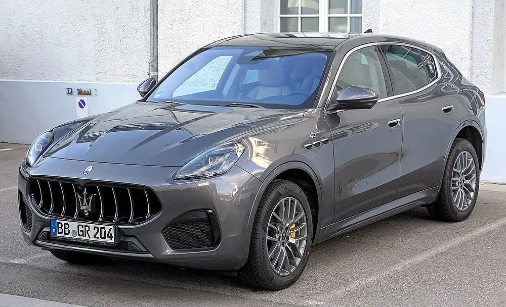 Maserati Grecale 2025 · 2.0 L · 4 cylinders · Premium Gasoline · 48V Li-Ion · SIDI; Mild Hybrid · Hybrid · Automatic 8-spd · All-Wheel Drive