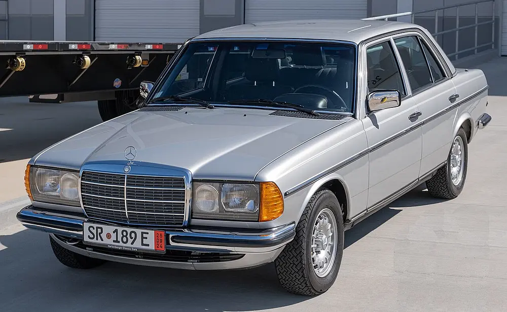 Mercedes-Benz 300TD 1984 · 3.0 L · 5 cylinders · Diesel · (DSL,TRBO) · Automatic 4-spd