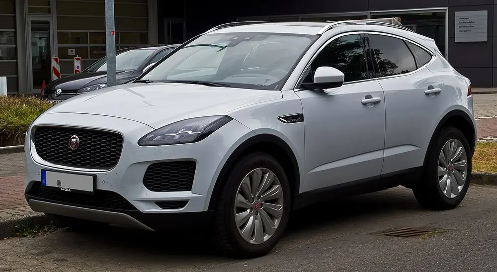 Jaguar E-Pace 2018 · 2.0 L · 4 cylinders · Premium Gasoline · SIDI · Automatic (S9) · All-Wheel Drive