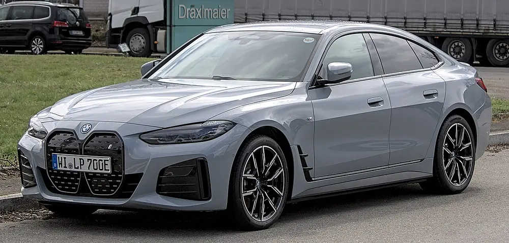 BMW i4 M50 Gran Coupe (19 inch wheels) 2022 · Electricity · 190 and 230 kW EESM · EV · Automatic (A1) · All-Wheel Drive